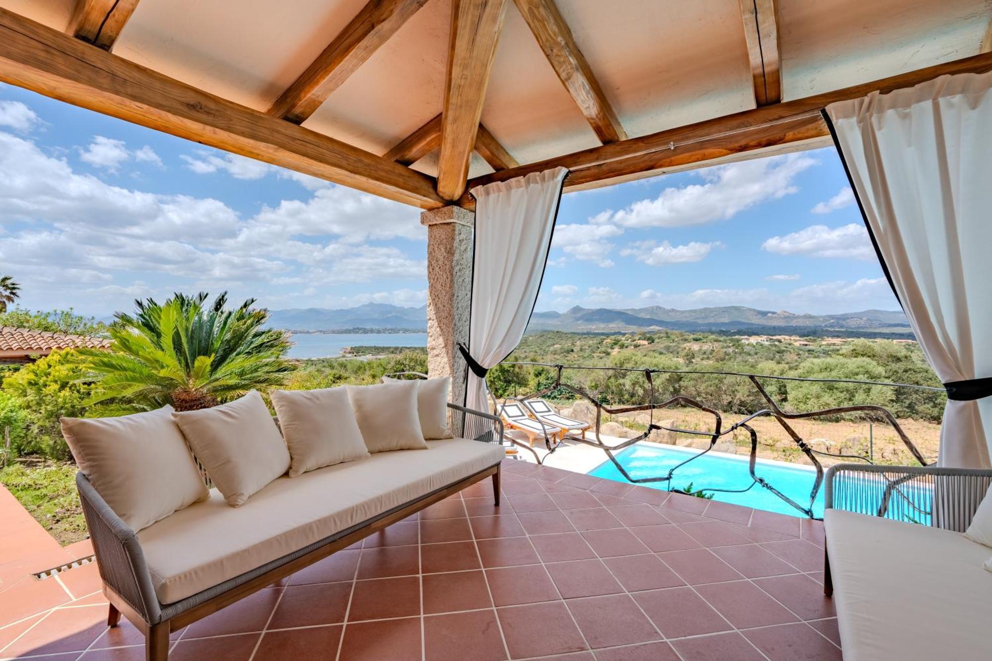 Capo Coda Cavallo Villa