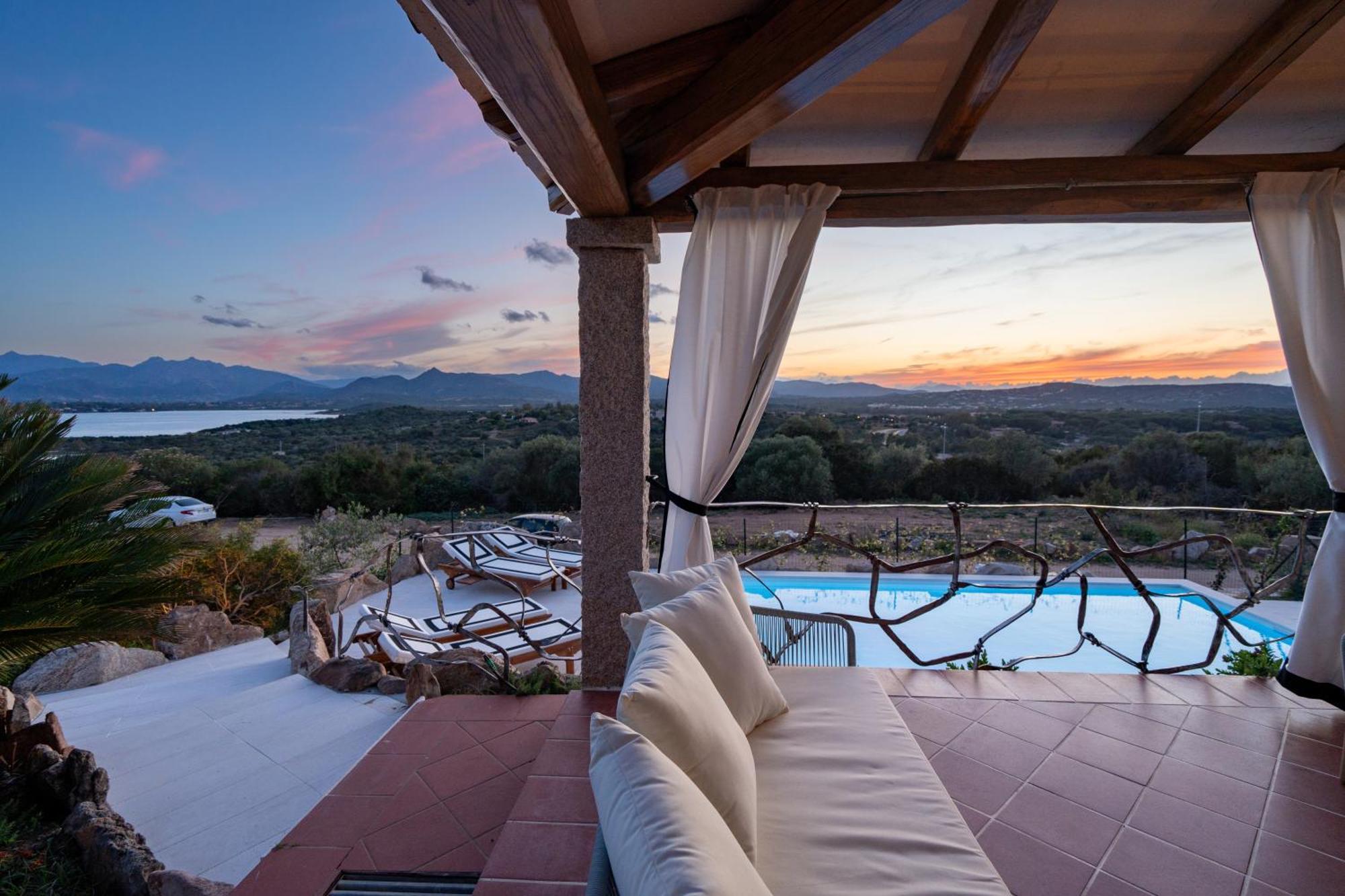 Capo Coda Cavallo Piscina Privata Villa San Teodoro (Sardinia)